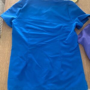 Figs Catarina 1 pocket scrub top in Royal blue sz XS